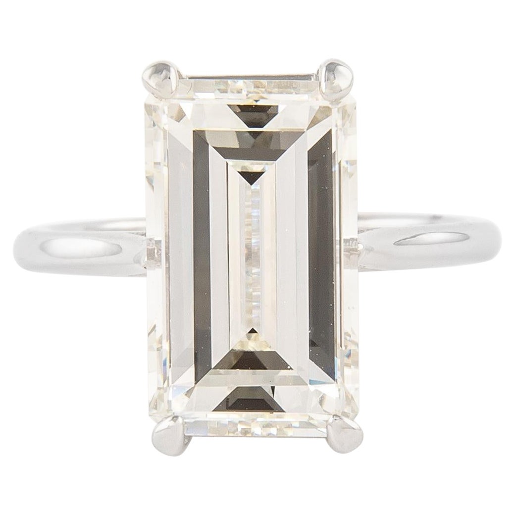 GIA Certified 5.34ct Emerald Cut K VS1 Diamond Engagement Ring White Gold For Sale