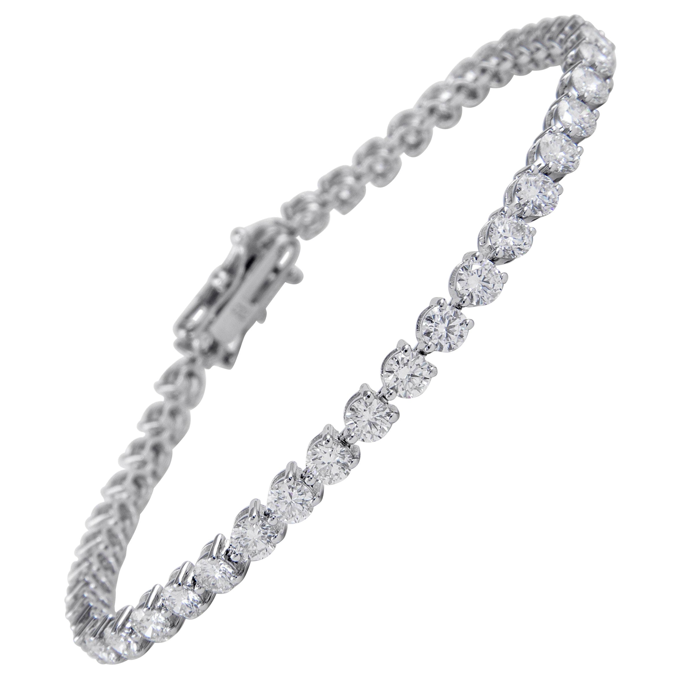 Alexander Beverly Hills Bracelet tennis à 3 griffes en or blanc 18 carats et diamants 5,90 carats en vente