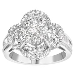 Anello con dichiarazione da cocktail in oro bianco 14K con cluster floreale da 1,0ct di diamanti a forma di quatrefoil