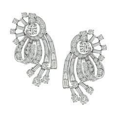 1950er Jahre Platin-Ohrringe mit 4,50 Karat Diamanten