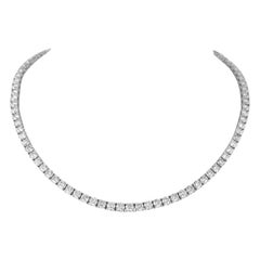 Alexander Beverly Hills Collier de tennis en or blanc 18k de 23,63 ct de diamants 16in