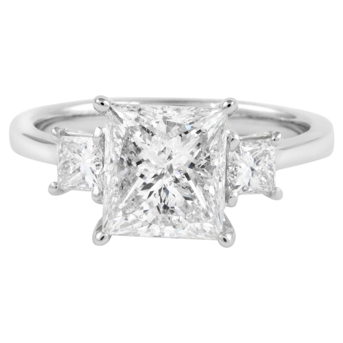 Alexander Beverly Hills EGL 2,34ct Princesse de diamant coupe 3 pierres 18k