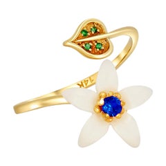 Carved Flower 14k ring with gemstones