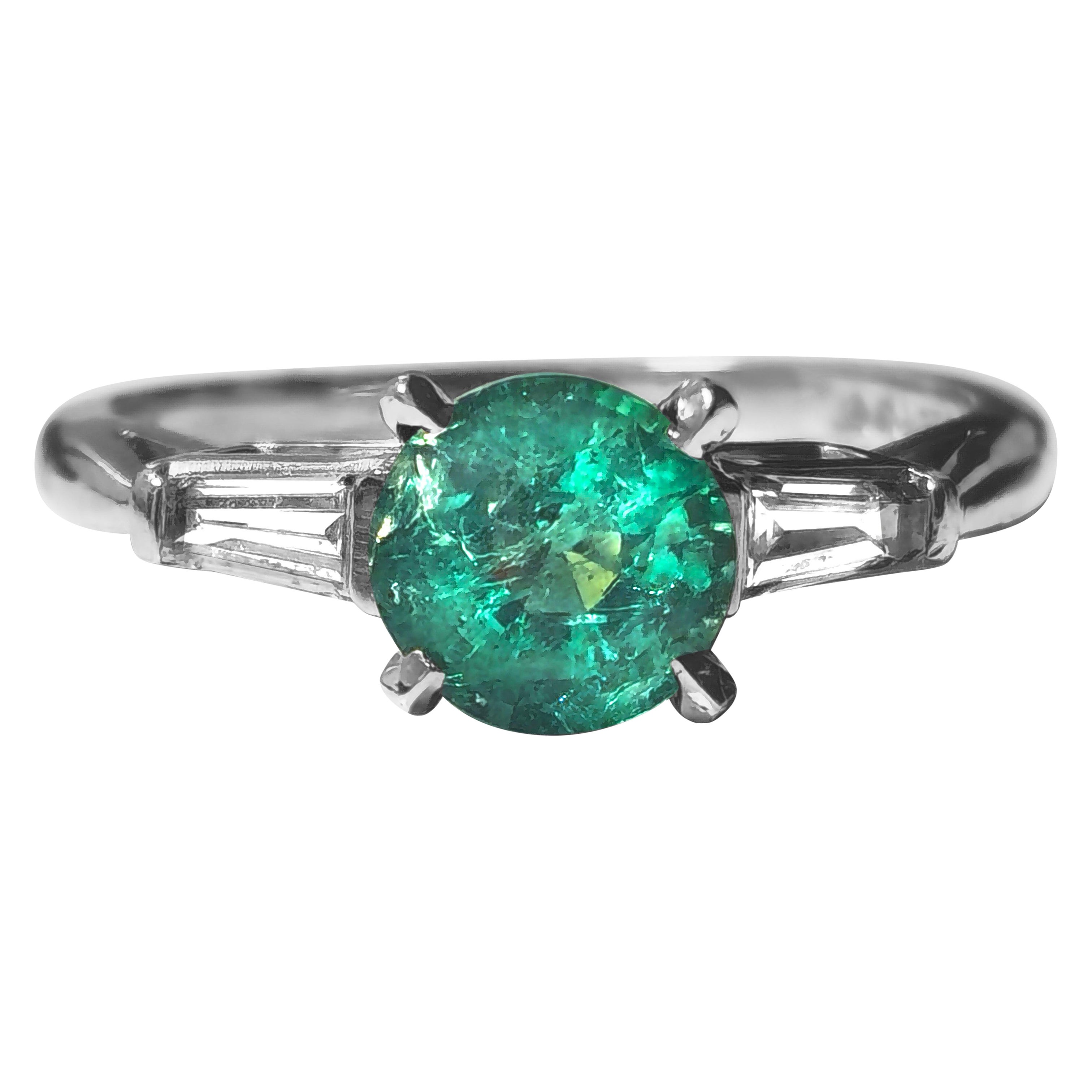 Ladies Platinum Emerald & VVS Diamond Wedding Ring For Sale