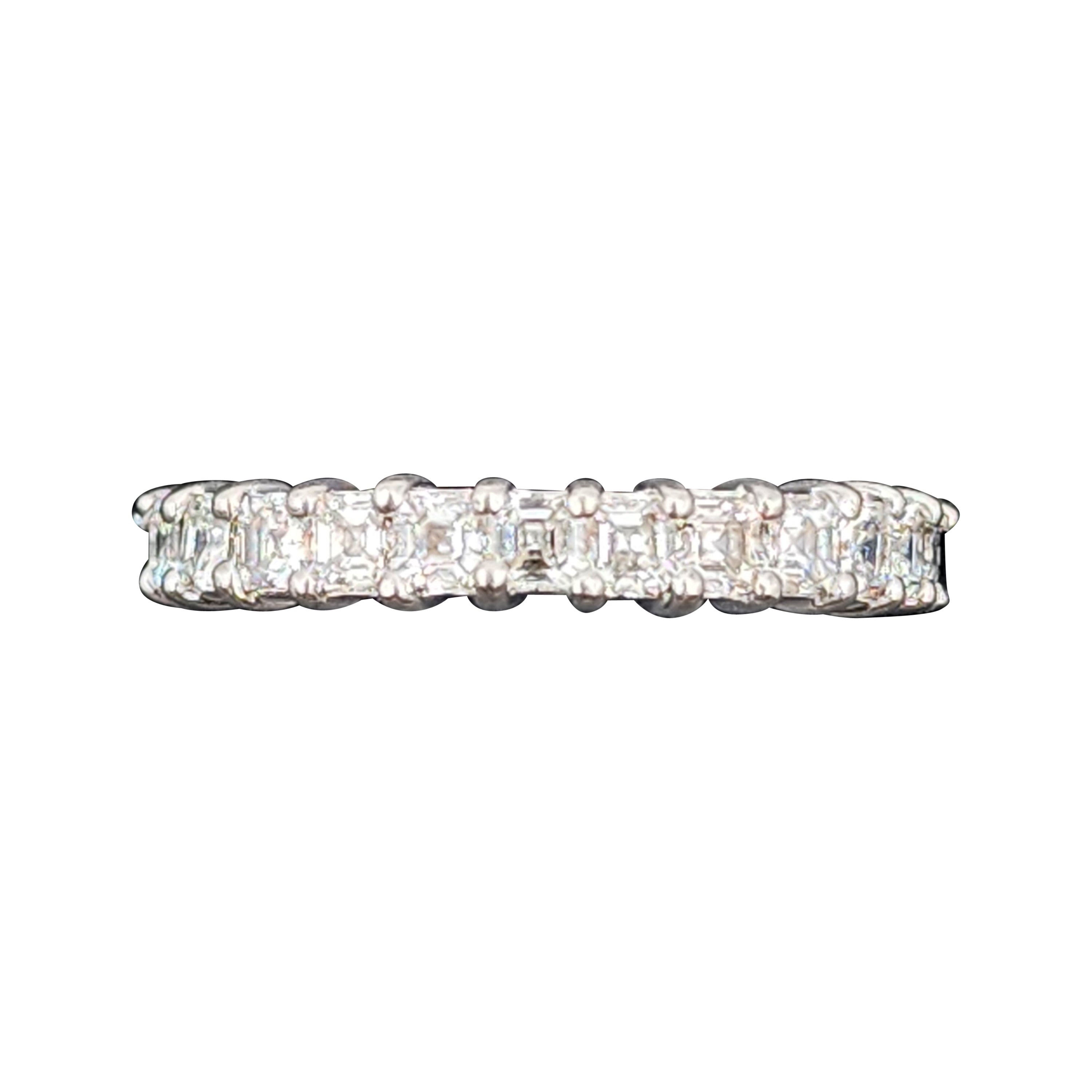 2.50 ct Asscher Cut Diamond Eternity Ring For Sale