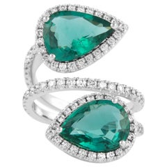 Alexander Beverly Hills Anillo Bypass de Esmeralda y Diamante de 5,21 ct y Oro Blanco de 18k