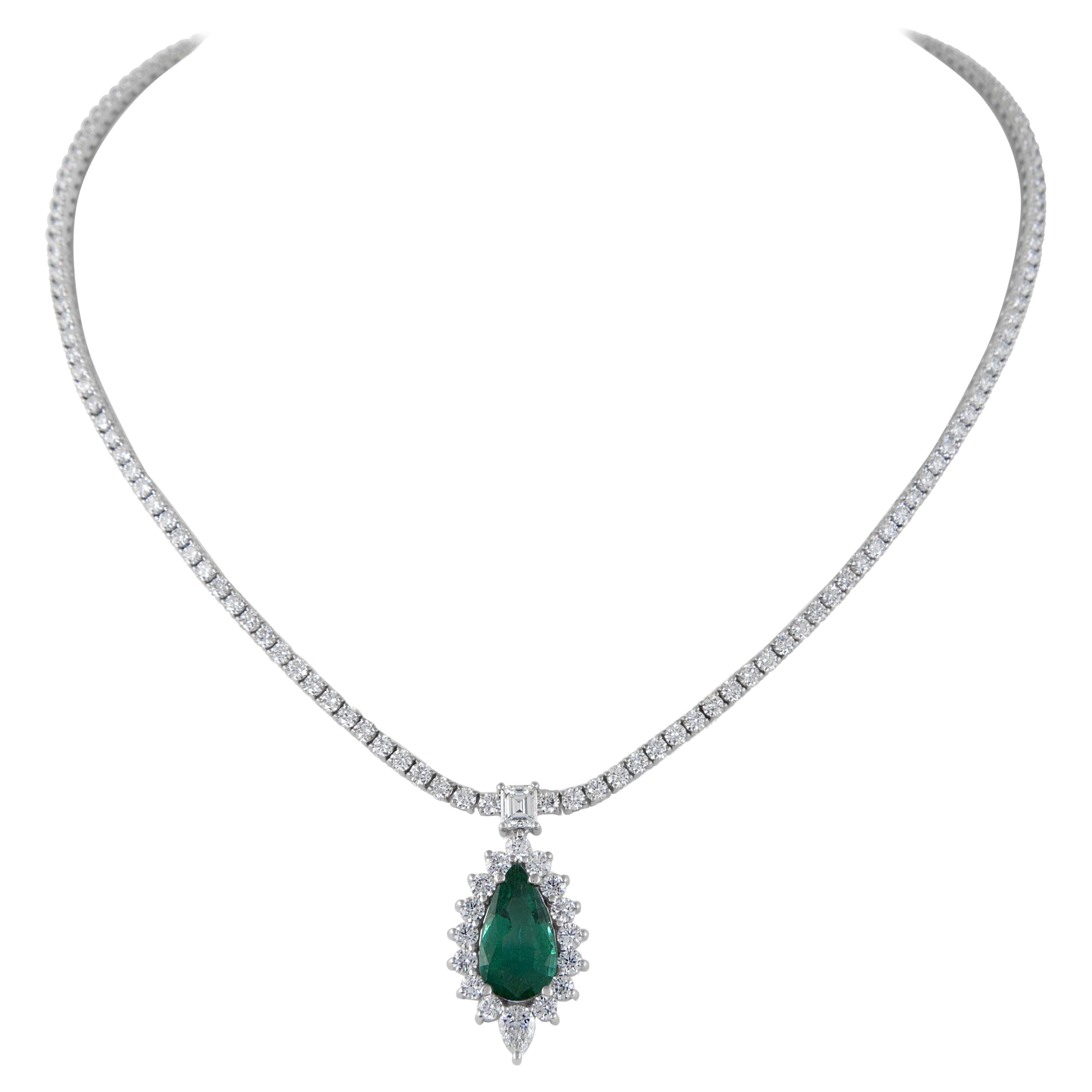 Alexander Beverly Hills 13.38ctt Emerald & Diamond Pendant Tennis Necklace For Sale
