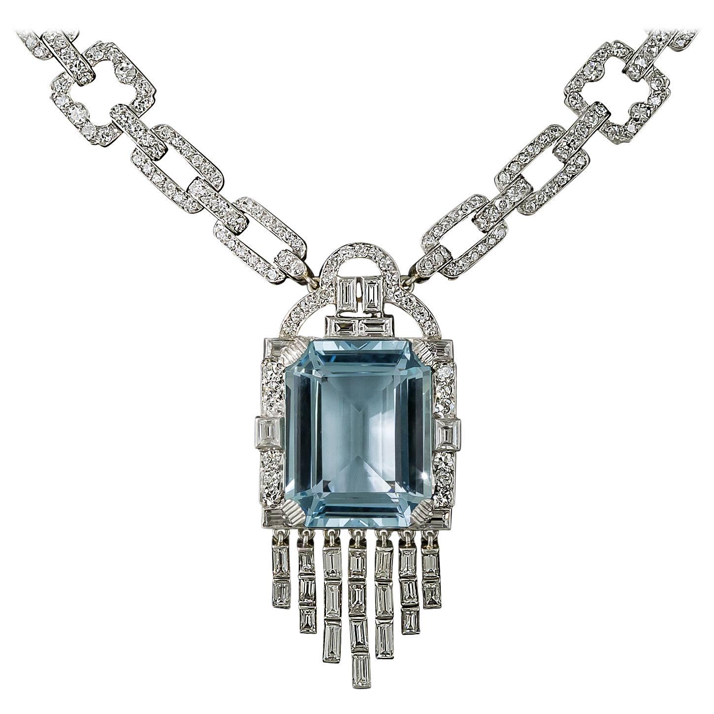 Lacloche Frères Art Deco 18.51 Carat Aquamarine & Diamond Link Necklace