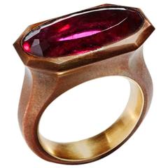 N.V. Milano Rubellite Oval Cut 11.52 Carat Copper Gold lining Ring