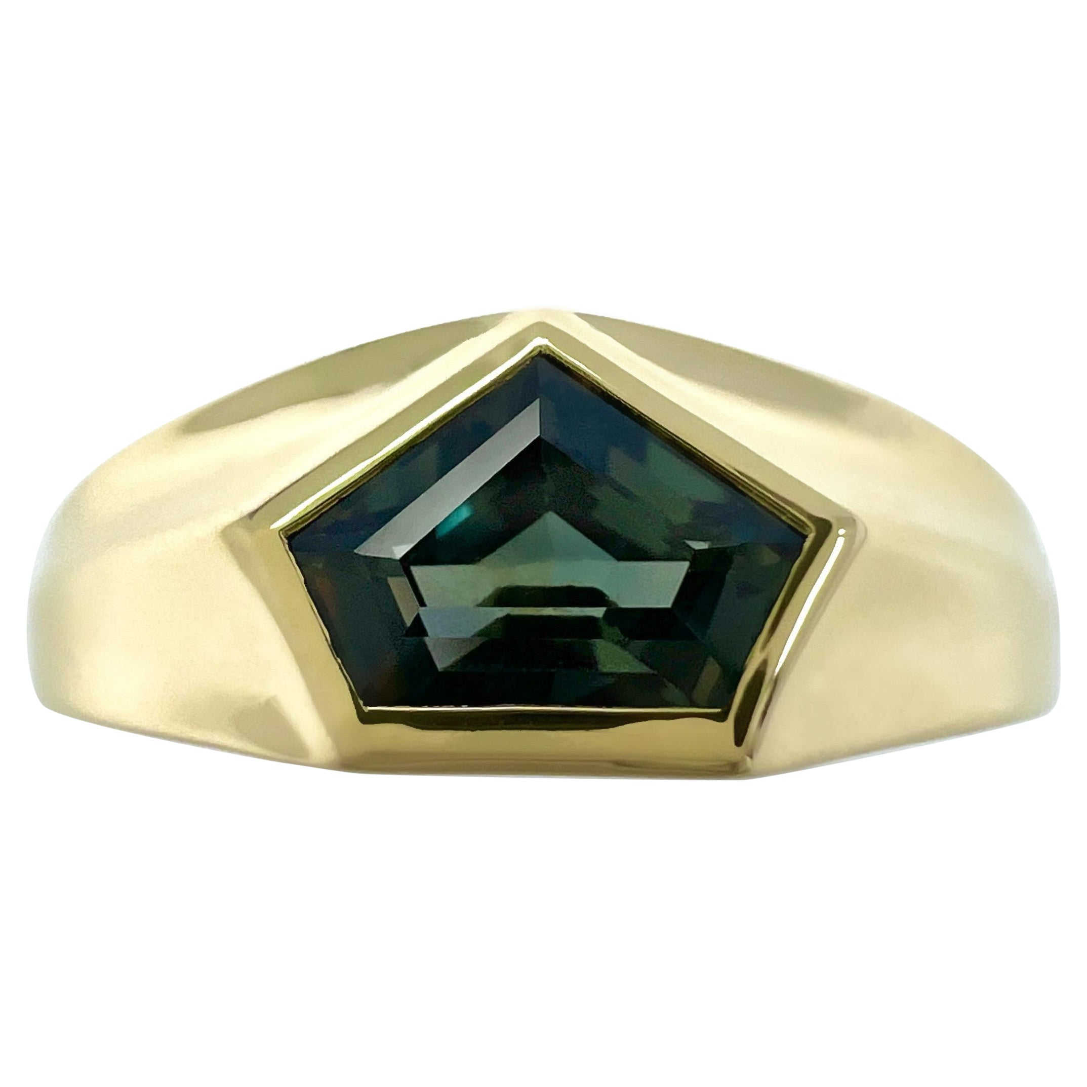 IGI Certified 1.17ct Fancy Untreated Colour Change Sapphire 18k Gold Signet Ring