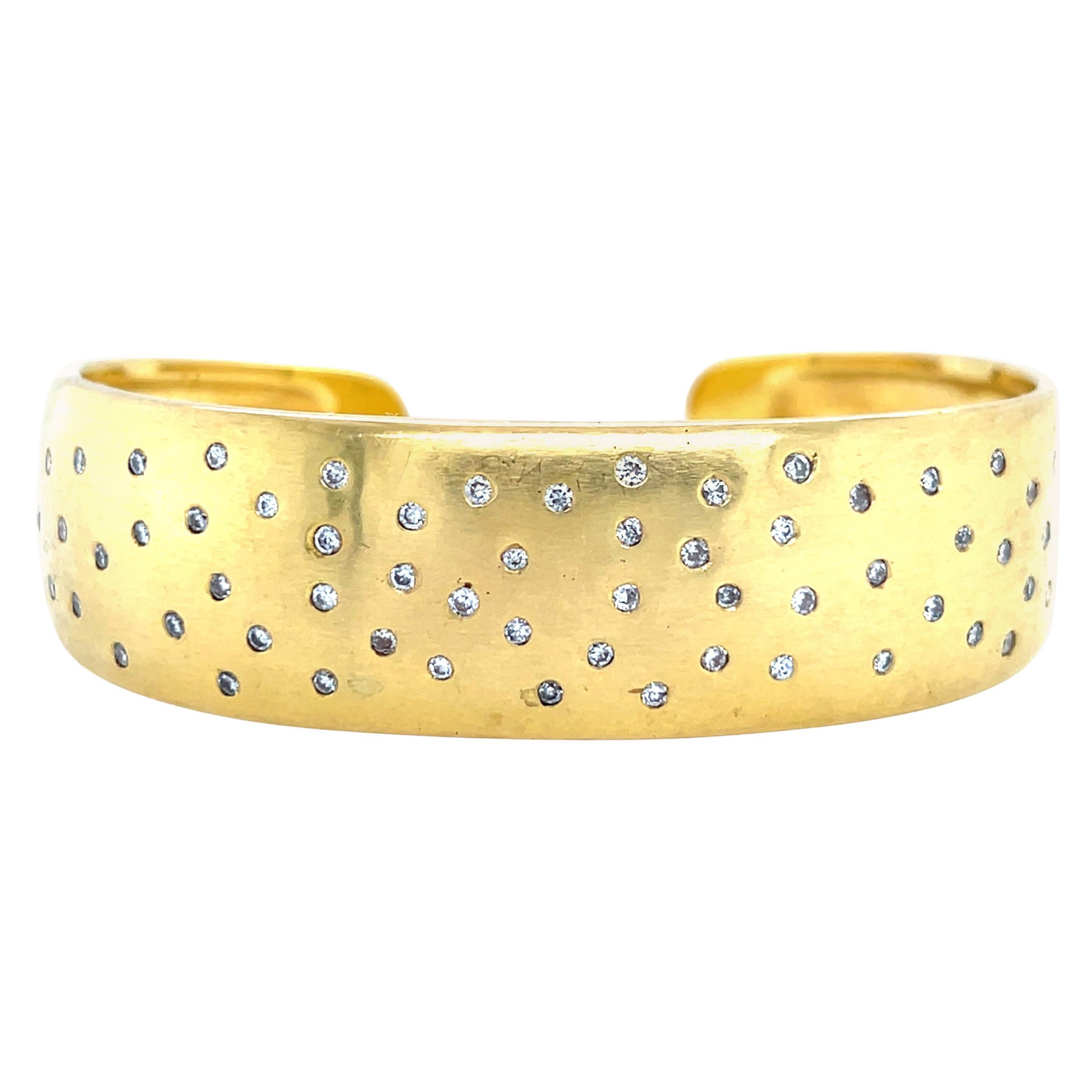 Modern Gold 1.10 Carat Natural Diamond Bangle Bracelet Signed By Raoul Sosa
