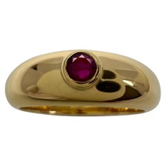 Vintage Cartier Round Cut Red Ruby 18k Yellow Gold Signet Style Domed Ring US5.5