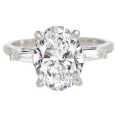 Anillo de compromiso de oro blanco de 18 quilates con diamante ovalado certificado por GIA de 3 quilates