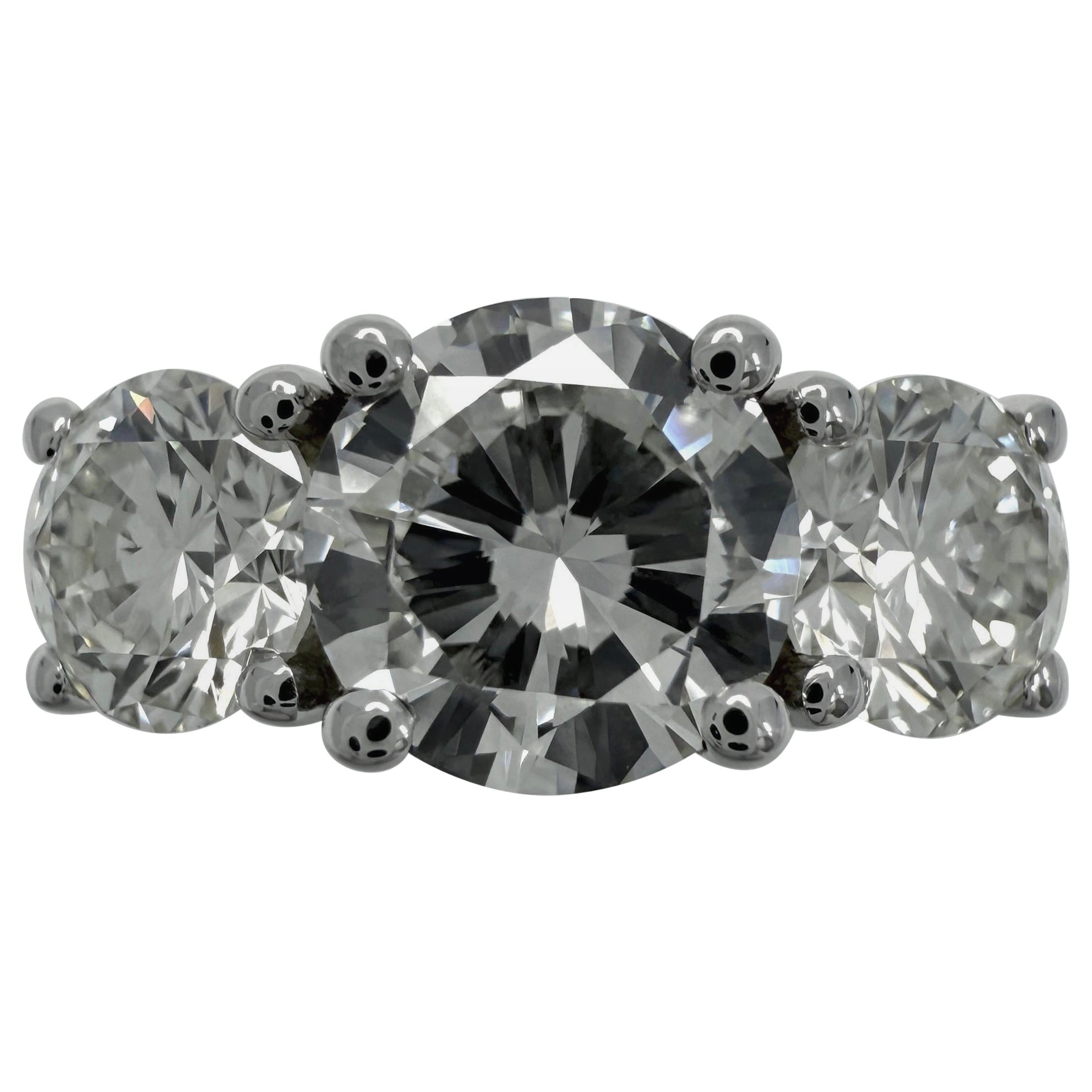 2.07ct GIA Certified Natural Diamond Round VS1 18k White Gold Three Stone Ring