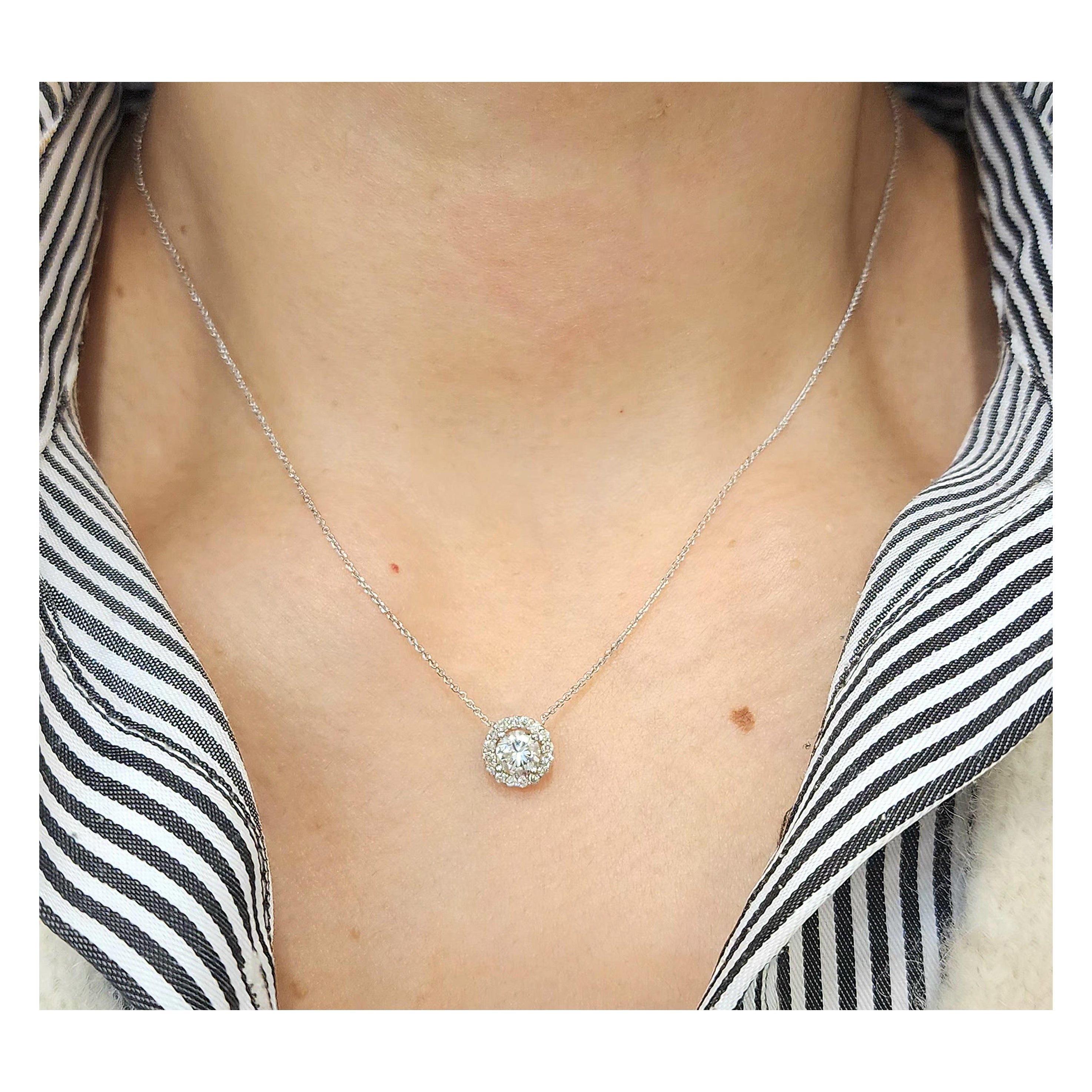 0.85 ct Diamond Pendant