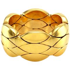 Cartier Flexible Quilted Gold Band Ring 2