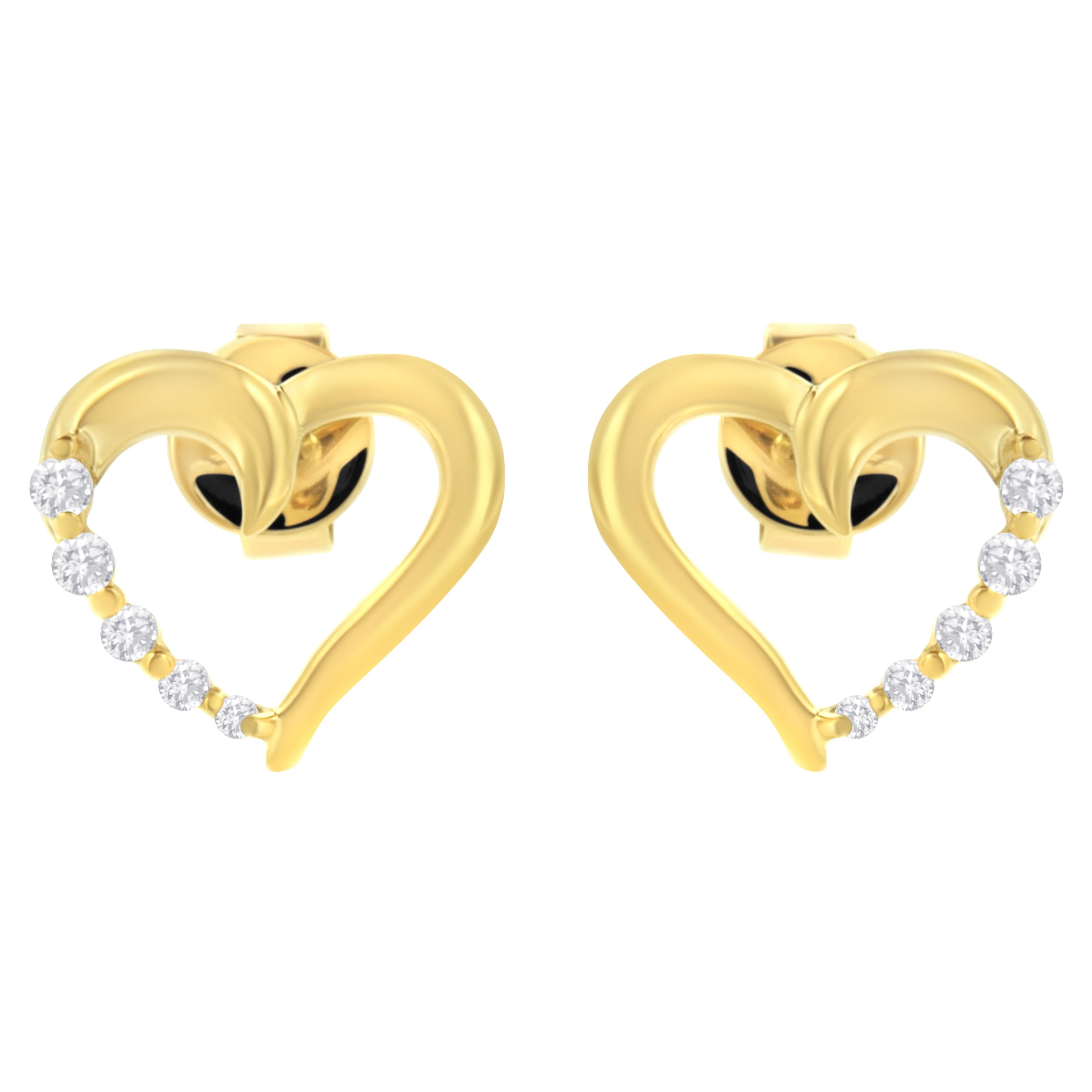 14K Yellow Gold 1/8 Cttw Diamond Journey Heart Hoop Earrings