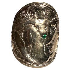 Bague médaille femme avec masque émeraude