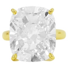 GIA-zertifizierter 8,64 Karat Diamantring aus 18 Karat Gelbgold mit Kissenschliff