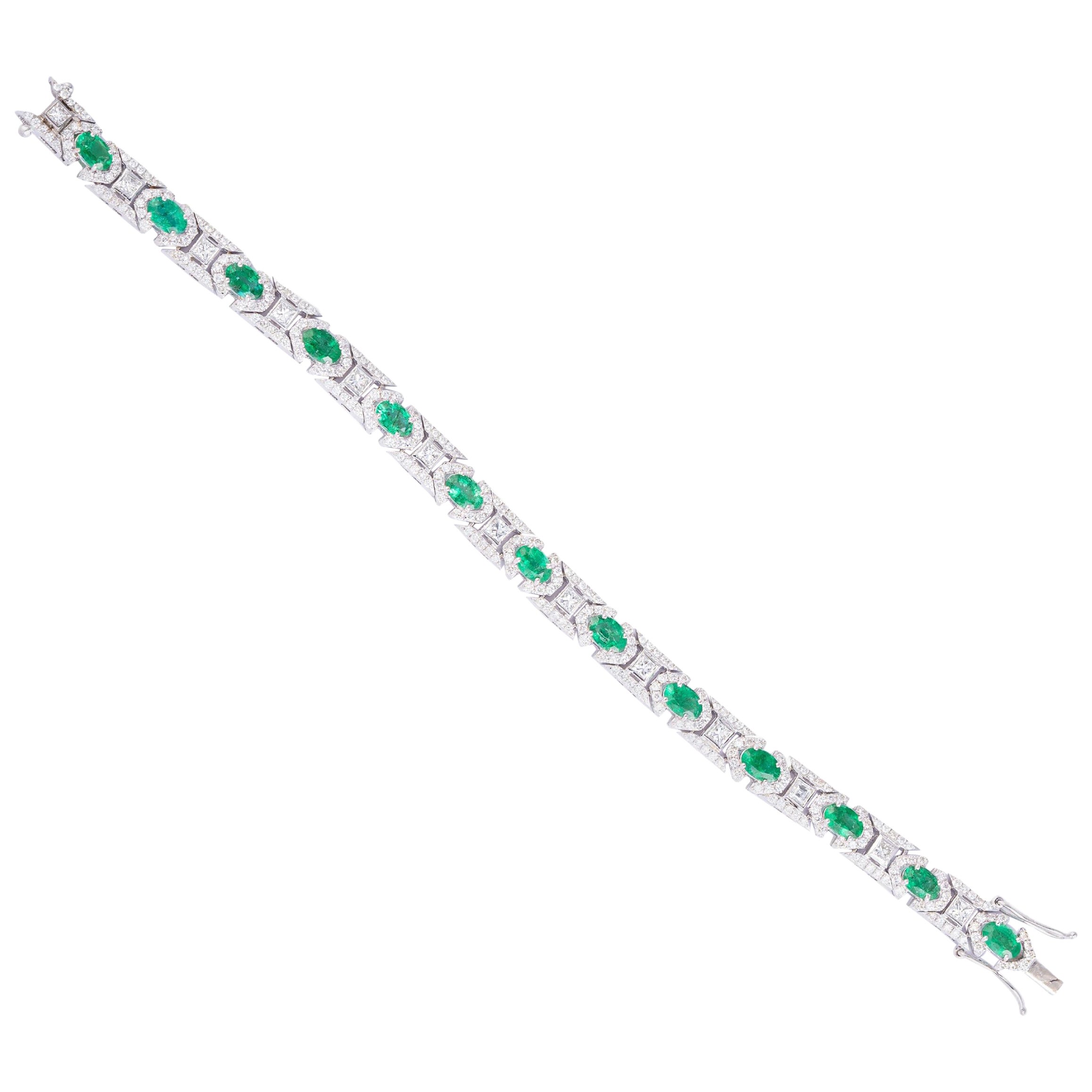 Bracelet tennis avec émeraude de Zambie 5,85 carats et diamants 4,06 carats et or 14 carats