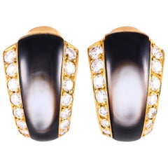 Pendientes Van Cleef & Arpels Vintage de oro de 18 quilates, 1,14 ct de diamantes y madreperla