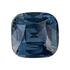Preciosa espinela gris azulada 2,12 ct Step Cushion vvs Certified