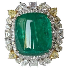 Anello da cocktail con smeraldo dello Zambia e diamanti, in oro 18 carati, 23,70 carati