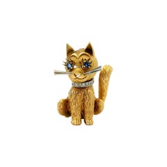 Vintage Sapphire Diamond Cat Brooch 18 Karat Yellow White Gold