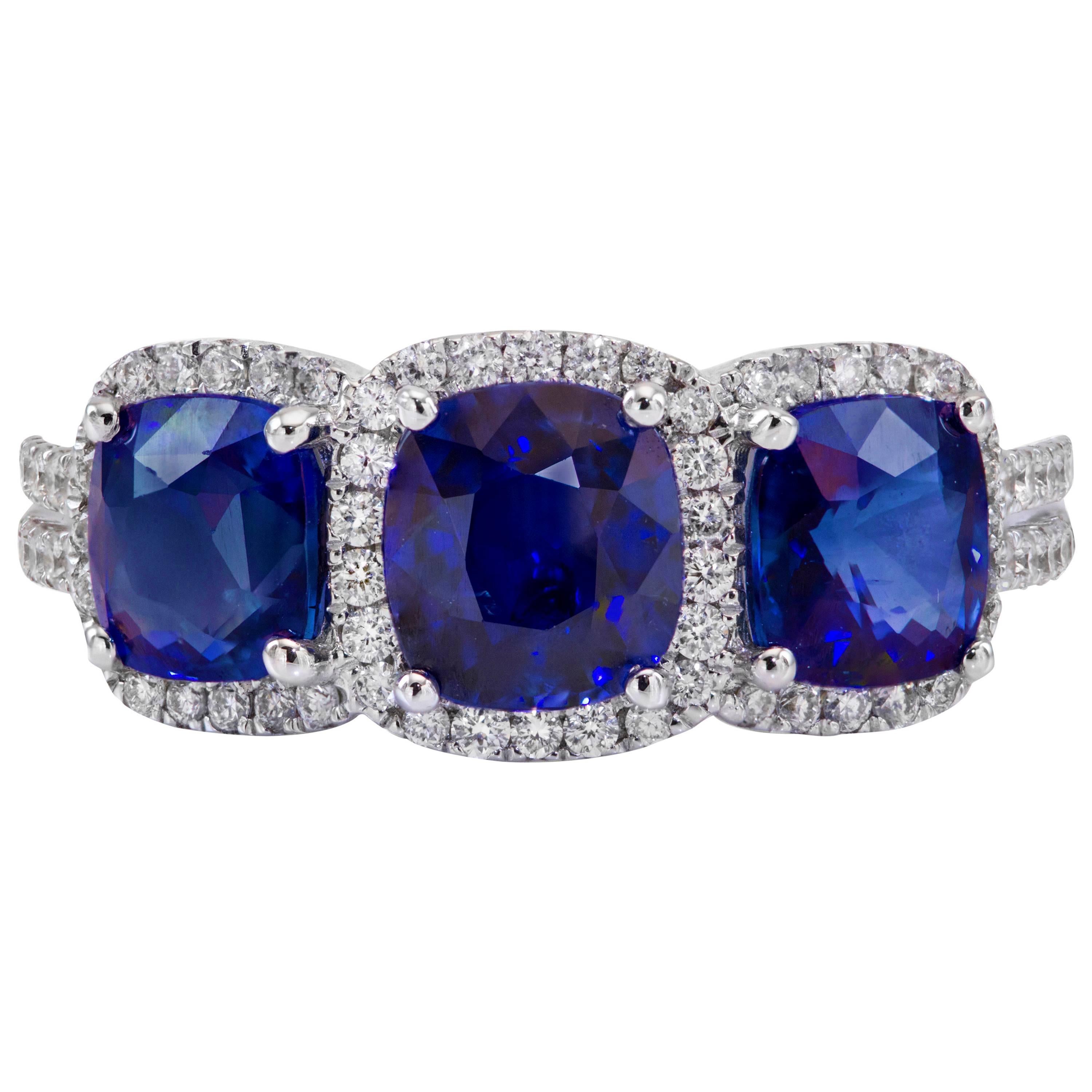 Roman Malakov Anillo de compromiso con halo de diamantes y zafiro talla cojín de 3,25 quilates en venta