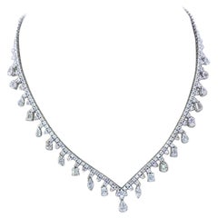 Collier en or 18 carats avec diamants certifiés AIG de 12,30 carats