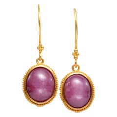 Steven Battelle, boucles d'oreilles étoile indienne 17,2 carats en or 22 carats granulé