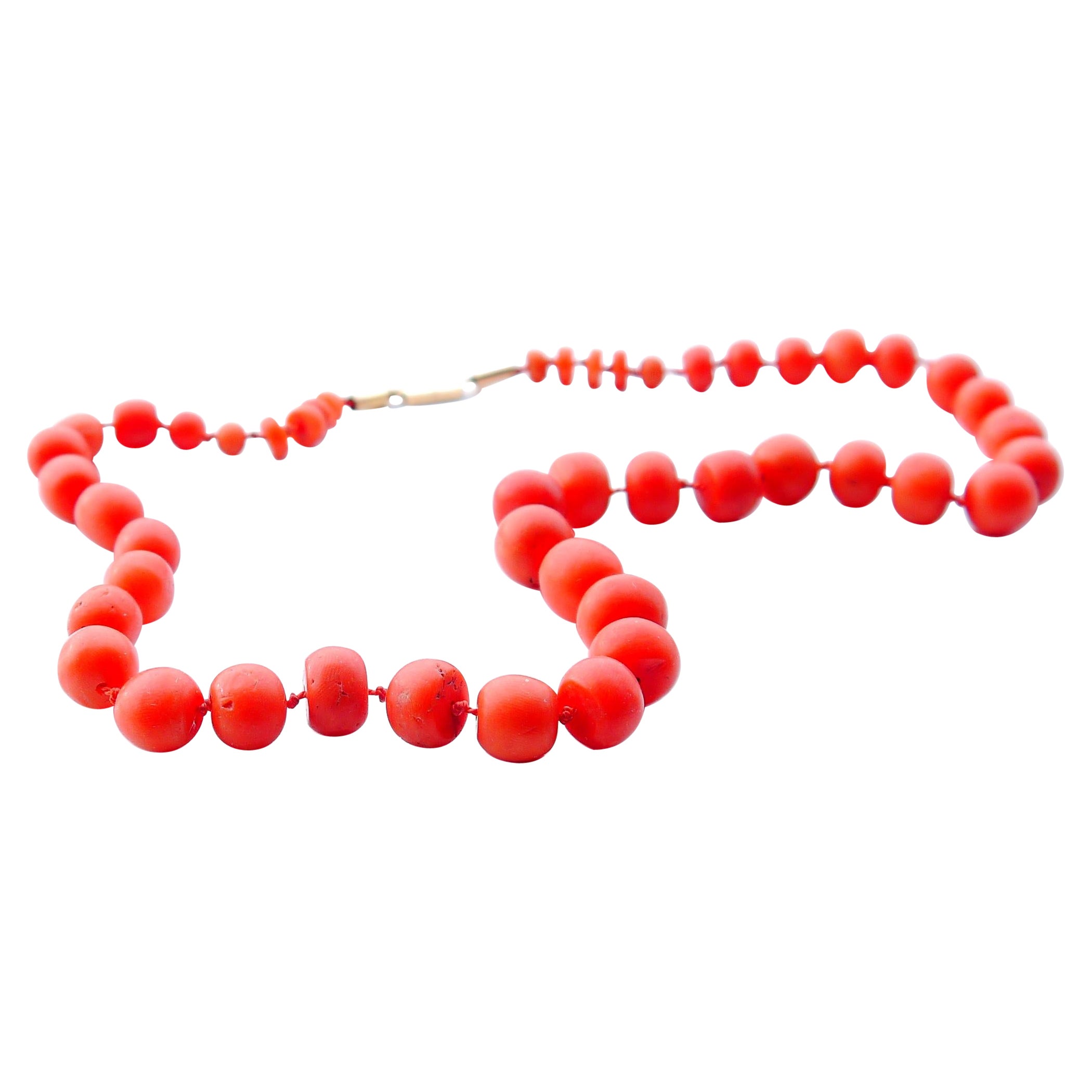 1904 Nordic Necklace 200ct Natural Coral 18K Gold /48.5 cm /55 gr For Sale
