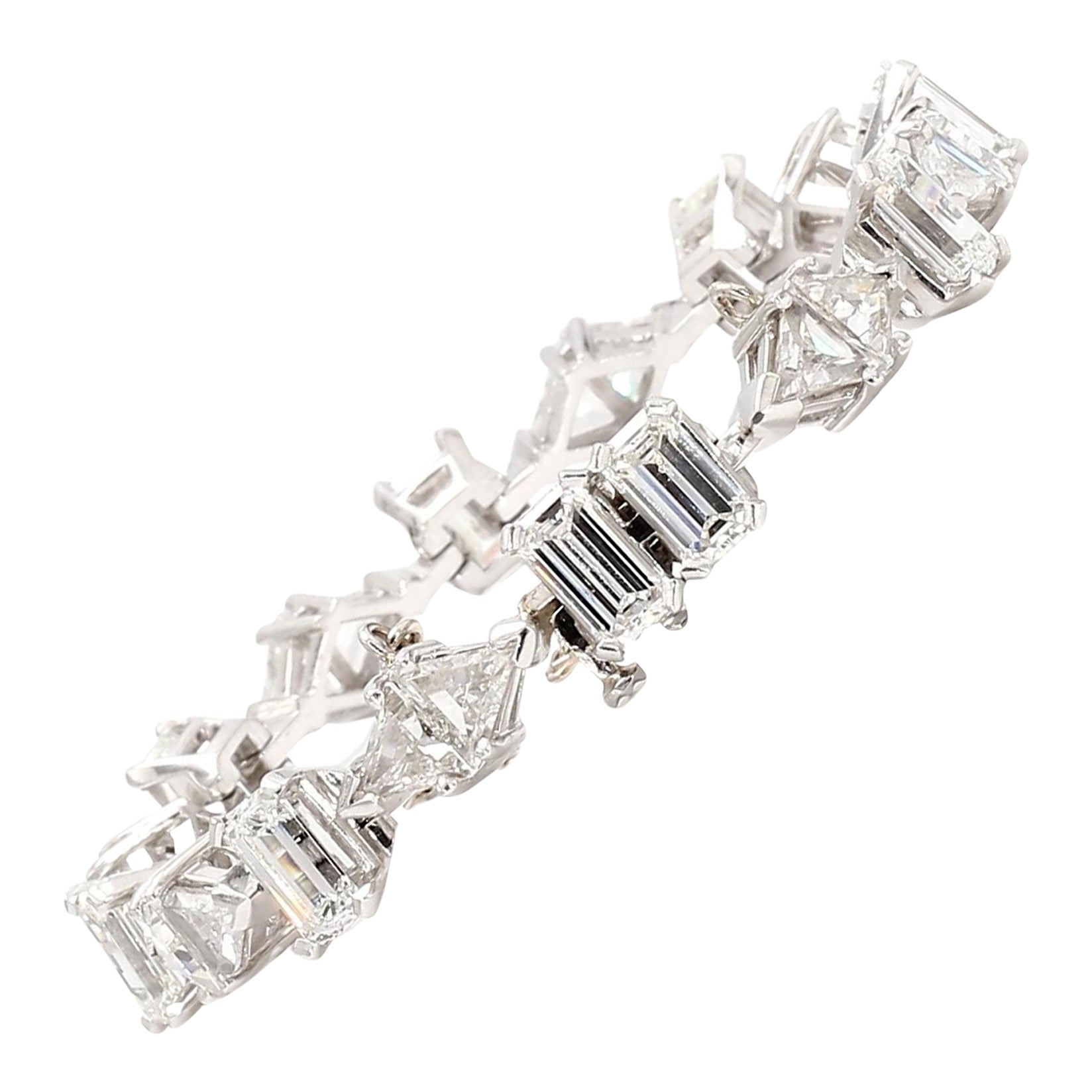 20 Carat Multi Shaped Diamond 18K Gold Bracelet