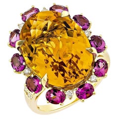 Sunita Nahata Citrine & Rhodolite 13.46ct. Fancy Ring in 18KYG with Diamond.
