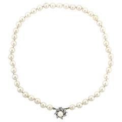 Strand of Cultured Pearls with Gold and Diamond Clasp 5