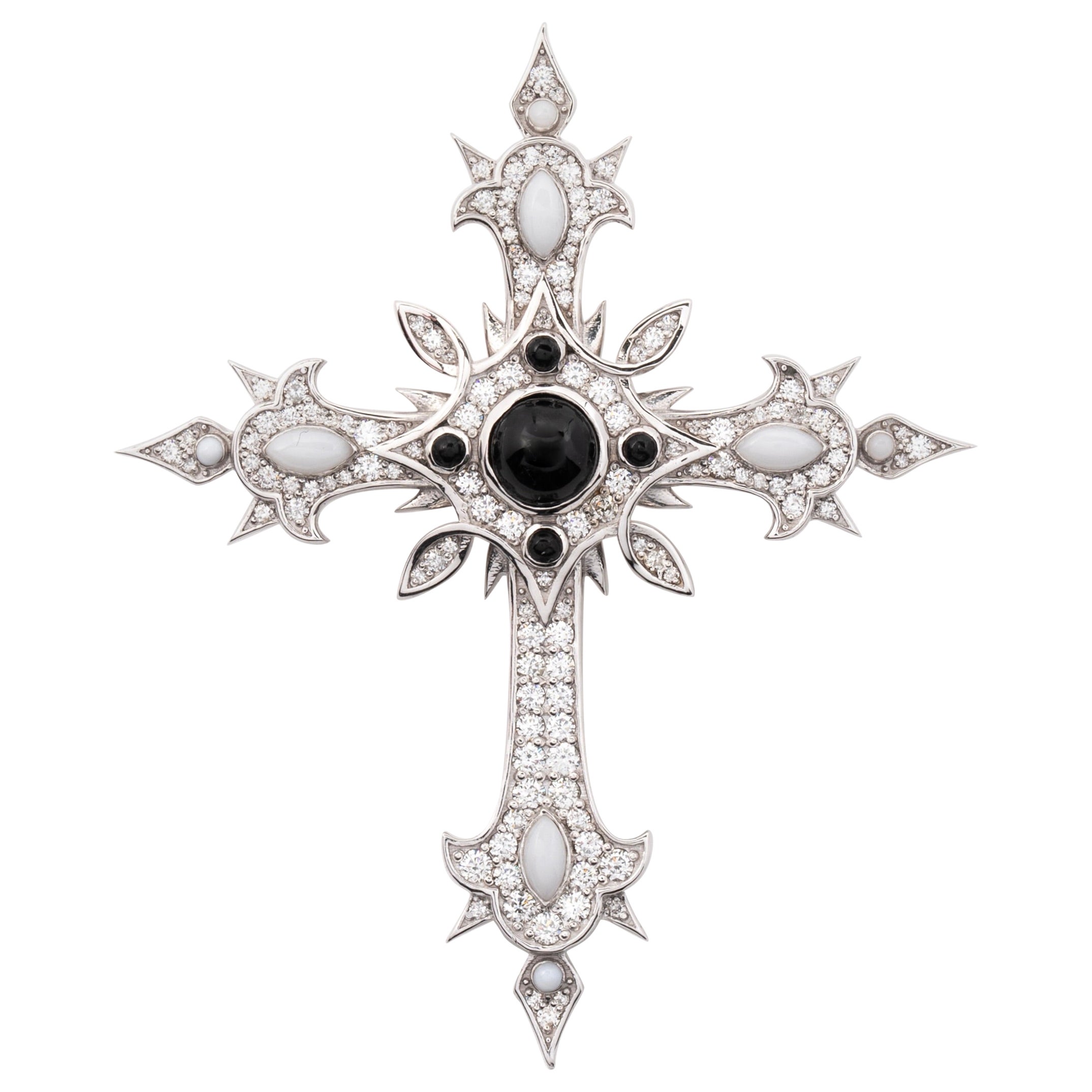 Alex Moss New York Heir Cross Pendant