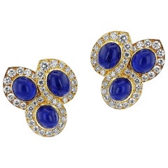 Van Cleef & Arpels Boucles d'oreilles en or 18 carats avec saphirs naturels cabochons et diamants