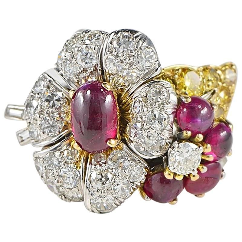 1960s Ruby Diamond Flower Platinum Gold Ring