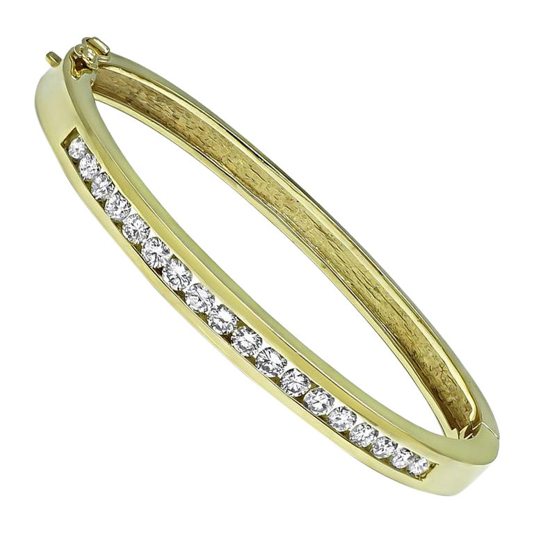1.80ct Diamond Gold Bangle