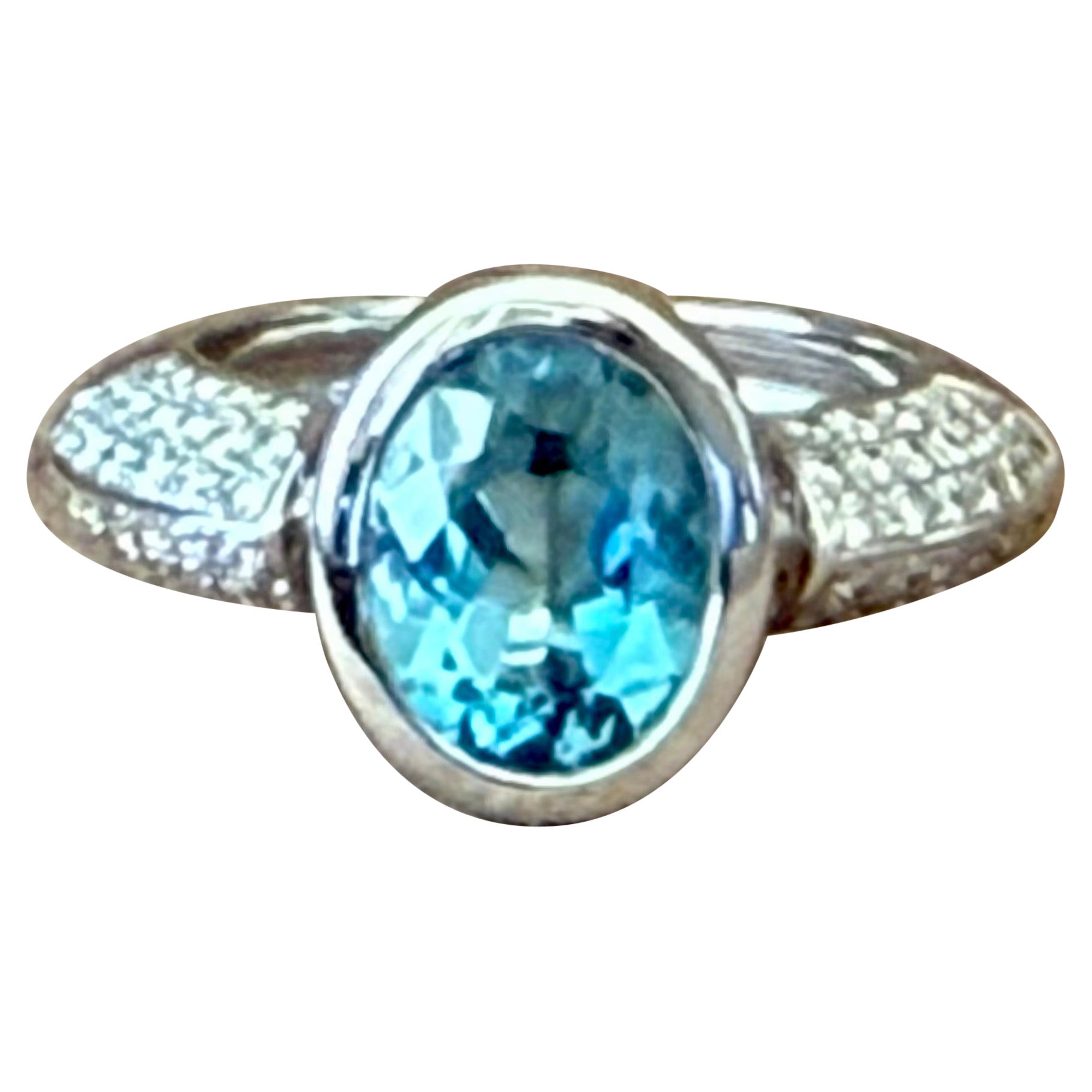 18 K white Gold Aquamarine Diamond Band Ring by Gübelin