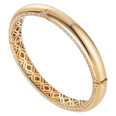 18 Karat Yellow Gold and White Diamonds Bangle