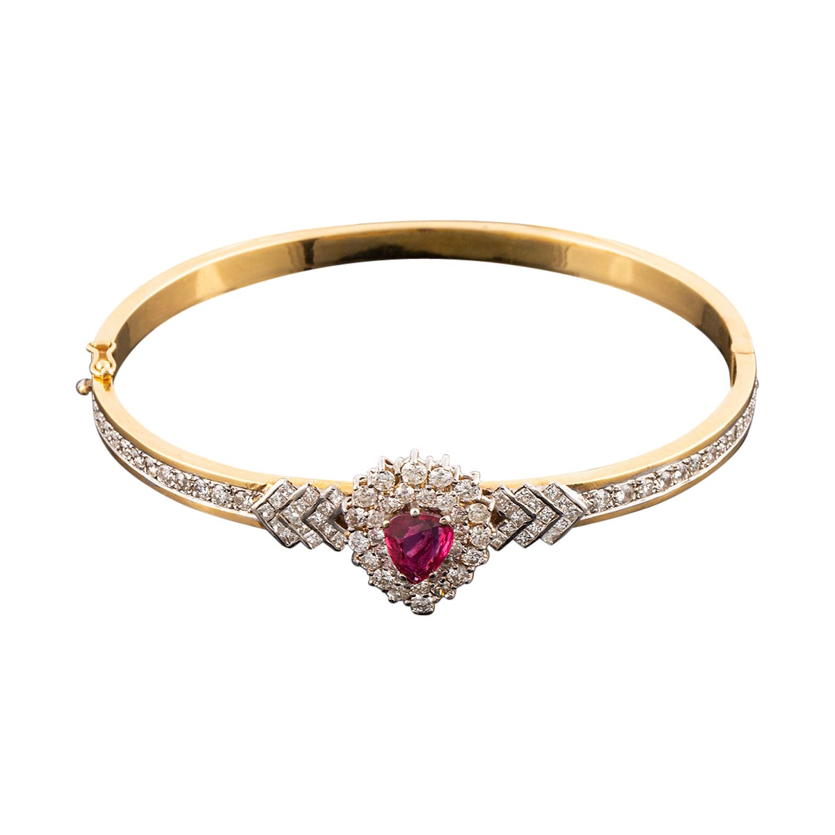 Cocktail clamper bracelet in gold, with teardrop-shaped ruby and diamonds For Sale