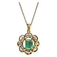 Colombian Emerald Pendant with Diamonds in 18K Yellow Gold  Unique Vintage Look