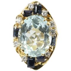 Retro 18 Karat Gold Natural 17 Carat Aquamarine Sapphire Diamond Cocktail Ring