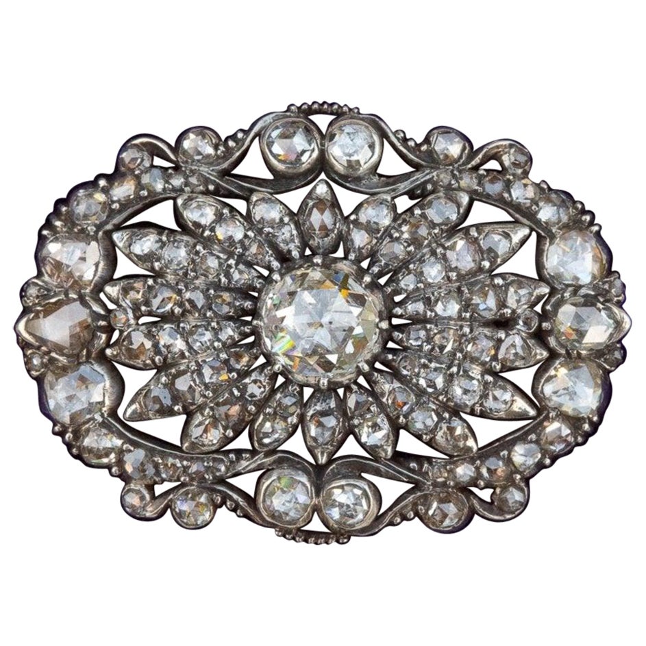 Antiguo Broche Victoriano Holandés de Diamantes Oro y Plata Talla Rosa Diamantes