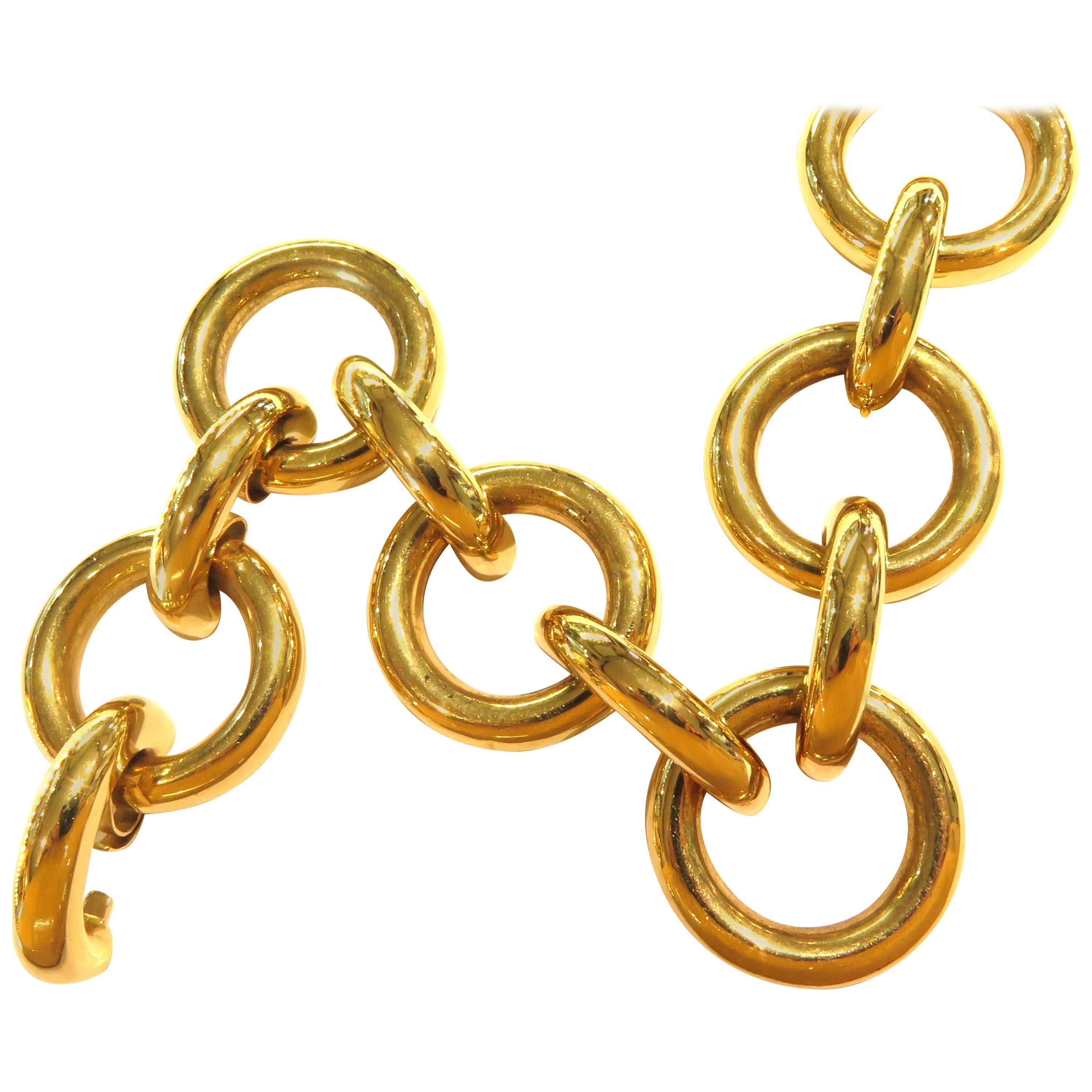 Circular Oversized Gold Links Bracelet