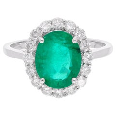 Oval Shape Emerald Gemstone Ring Diamond 18 Karat White Gold Handmade Jewelry
