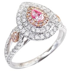 Bague en or 18K avec diamants roses taillés en poire