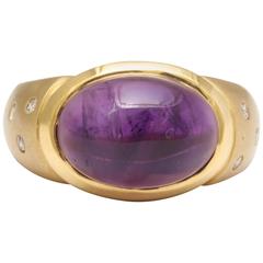 Elegant Amethyst Cabochon Diamond Gold Ring 12