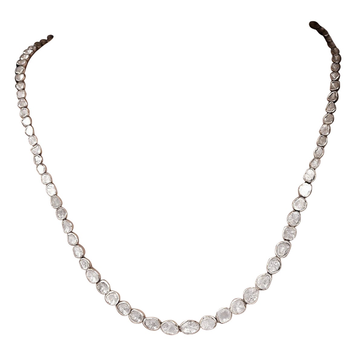  Diamante Polki taglio rosa naturale fatto a mano Vintage  Collana vittoriana in argento 925

Materiale 925 Sterling Silver 
Fatto a mano 
Diamante naturale Polki Taglio Rosa 

Peso circa 62 grammi 

A.R.P. T.I..

Tutti gli articoli sono
